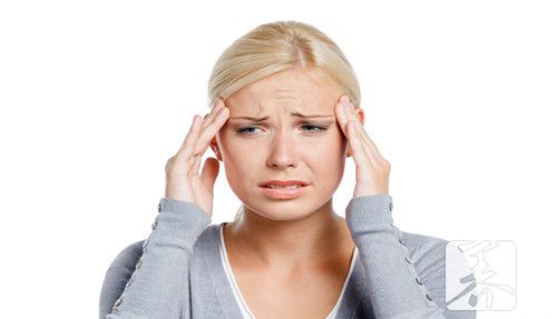 老年人突然眩晕呕吐是什么原因