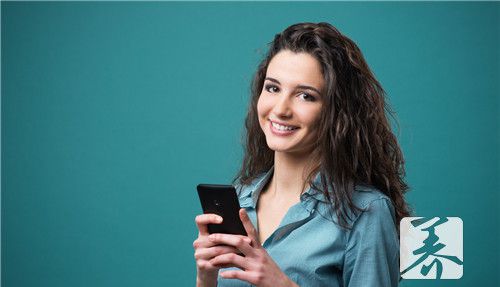 女人梦见送东西给别人