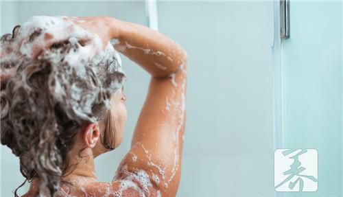 女人梦见自己洗头好吗