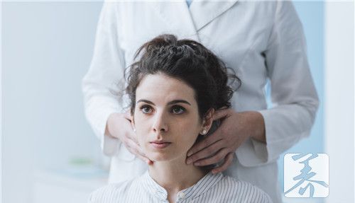 女性甲状腺囊肿原因