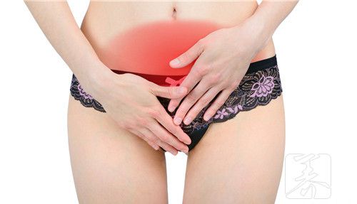 女生下面疼肿怎么回事呢