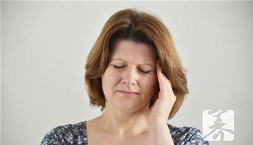 女性头皮痛是什么原因，和睡眠有关吗？