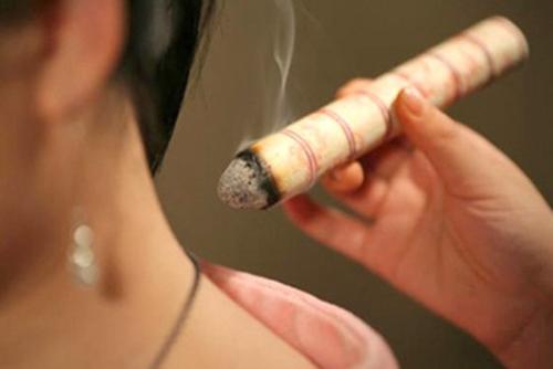 盆腔炎艾灸能治好吗？盆腔炎艾灸哪个部位穴位 效果与注意事项