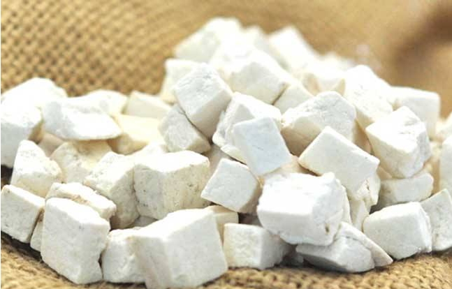白茯苓美白面膜配方_白茯苓面膜的功效与作用、做法