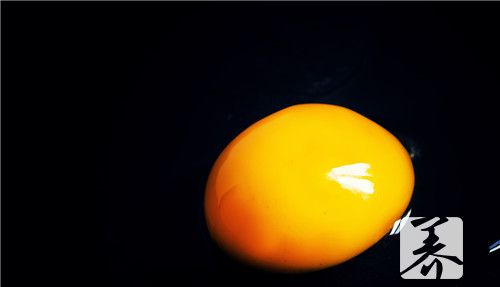 6个月宝宝可以吃蛋黄吗