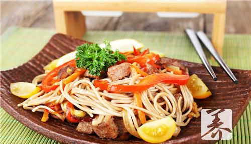 豆腐皮卷京酱肉丝