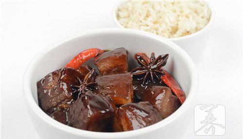红烧肉用冰糖还是白糖