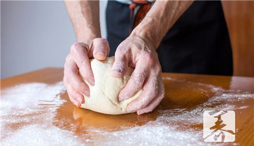 面团放冰箱发酵用多长时间？
