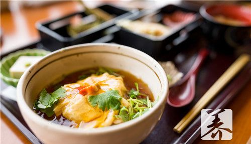 鱼片煮多久才能熟食呢？