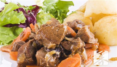 清炖牛肉土豆汤怎么做？