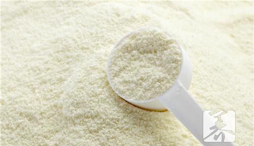 母乳好还是配方奶粉好