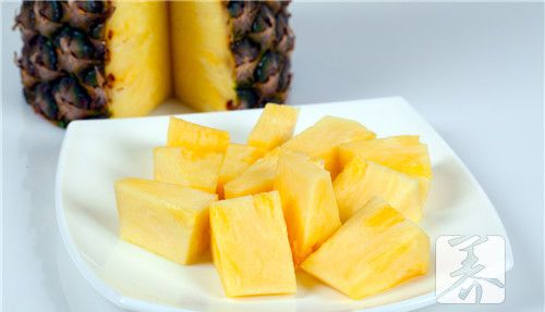 菠萝颜色变深能吃吗