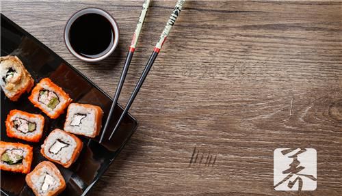 银筷子吃饭的禁忌是什么？