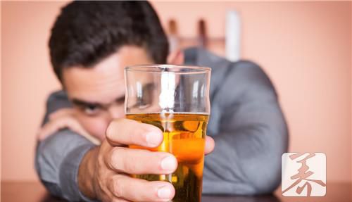 酒后打嗝不止怎么办