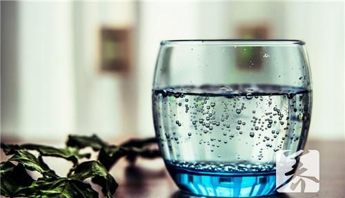 盐水泡杨梅要泡多久