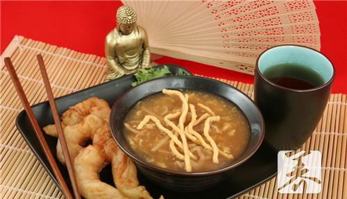 酸辣粉家常做法有哪些？美食达人来分享！