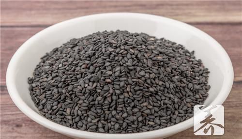 黑芝麻核桃粥怎么制作呢？