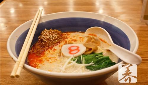 炒方便面加上这个食材味道才鲜美