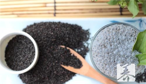 醋泡黑豆什么时候吃最好？