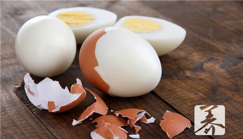 哺乳期可以吃咸鸭蛋吗？