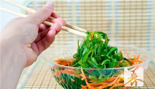 凉拌紫菜的家常做法是什么？