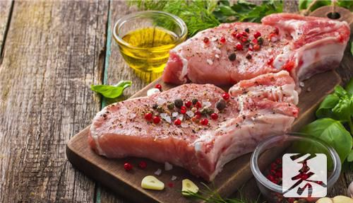 大蒜炒猪头肉需要准备什么配料？
