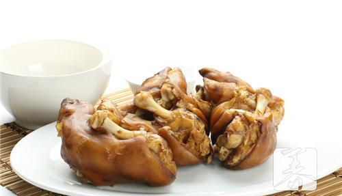 椒盐蹄膀的烹饪方法是什么？