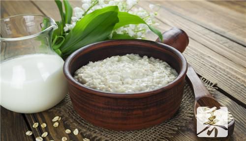 薏米茯苓粥有什么功效？