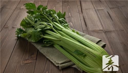 芹菜怎么做给宝宝吃营养？