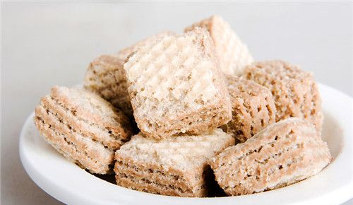 怀孕可以吃威化饼吗？怀孕吃什么比较好