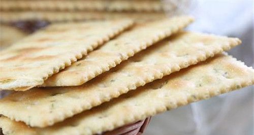 怀孕可以吃苏打饼吗？怀孕吃什么比较好