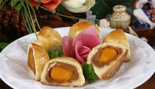 怀孕可以吃蛋黄酥吗？怀孕吃什么比较好