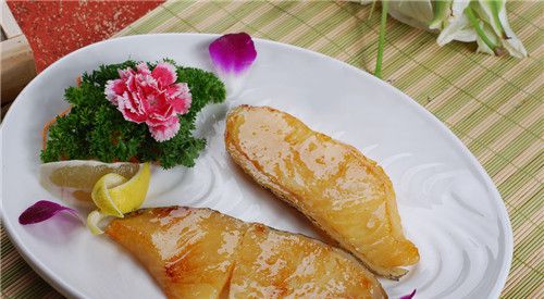 怀孕可以吃银鳕鱼吗？怀孕吃什么比较好