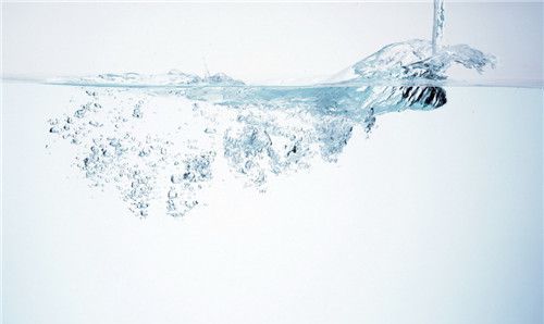 怀孕可以吃纯净水吗？怀孕吃什么比较好
