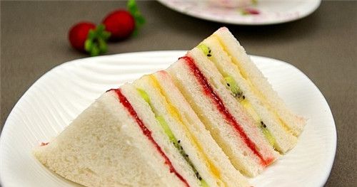 怀孕可以吃三明治吗？怀孕吃什么比较好