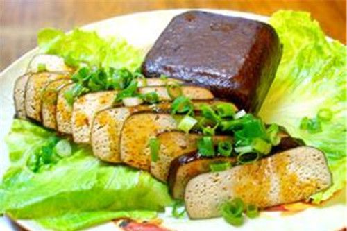 怀孕可以吃黑大豆吗？怀孕吃什么比较好