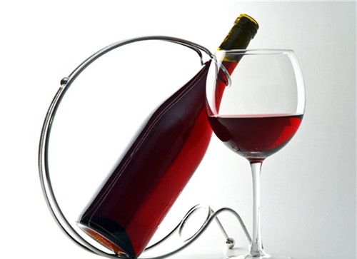 怀孕可以吃红葡萄酒吗？怀孕吃什么比较好