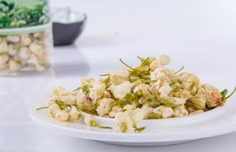 茉莉花的食疗功效和作用_茉莉花的养生保健食谱
