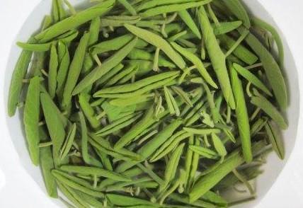 莼菜的食疗功效和作用_莼菜的养生保健食谱