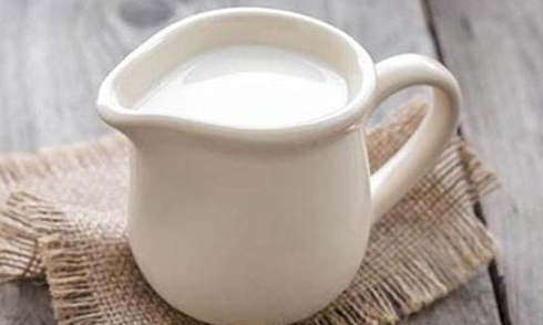 牛乳的性味归经与作用功效禁忌_营养价值与成分药理