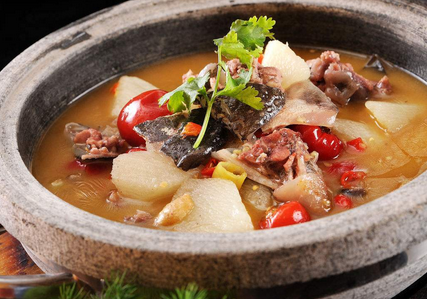 滋补肾阴吃什么食物？女性滋补肾阴的药膳食疗方大全
