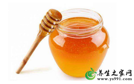 蜂蜜与蔗糖哪个好？蜂蜜的营养比蔗糖好吗