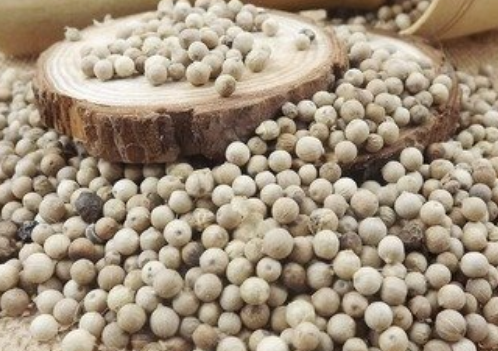 白胡椒禁忌人群与作用功效_什么人不能吃 不宜同吃食物