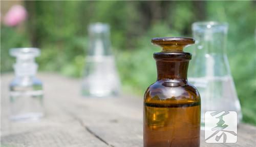 炉甘石抑菌洗液的用法用途