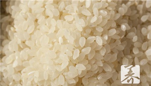​淘米水和韭菜有治疗寻麻疹的功效吗？