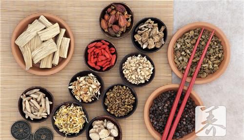 食用炒白术可以治疗这些疾病