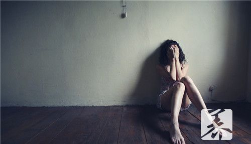 疑心病的症状，不健康的心理