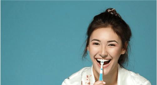 正确刷牙的诀窍有哪些？如何刷牙牙齿才能刷干净