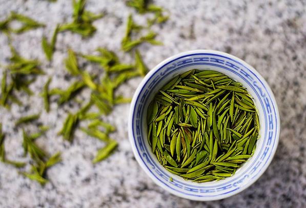 秋季喝茶的好处_秋天多饮茶对身体好吗