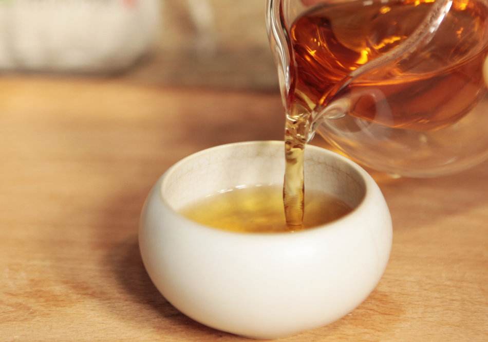 高血压喝什么茶比较好？治疗高血压的降压茶饮与必备茶方